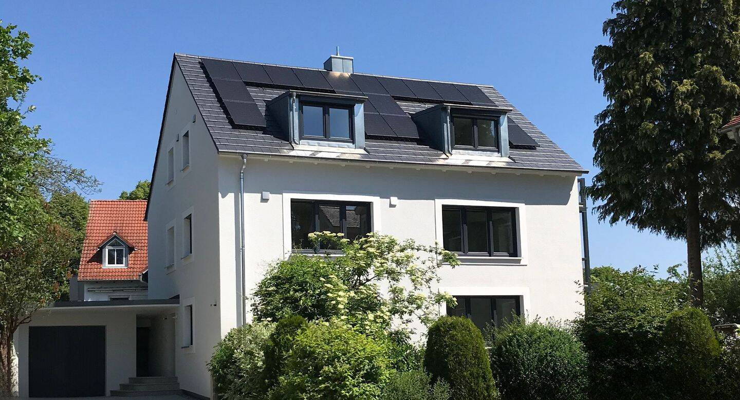Großzügige 2-Zimmerwohnung mit Balkon und Garten in Kumpfmühl, 93051 Regensburg (Galgenberg Großprüfening-Dechbetten-Königswiesen Kumpfmühl-Ziegetsdorf-Neuprüll)