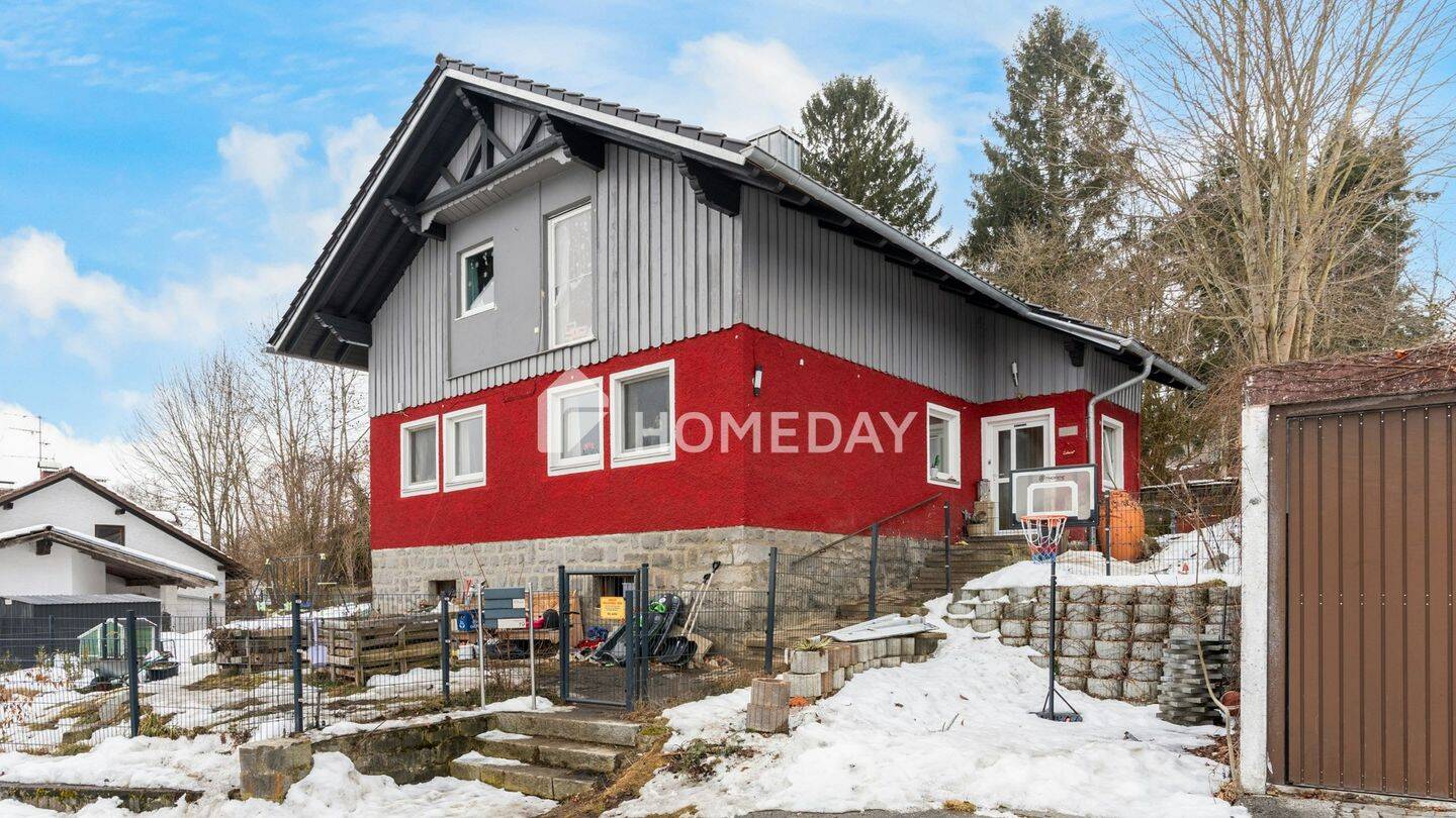 Viel Platz für Ideen – gepflegtes Familiennest mit Garten, Kamin und moderner Heiztechnik, 94139 Breitenberg