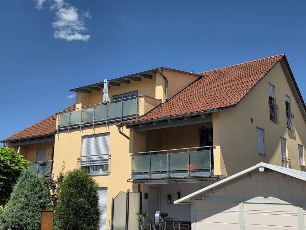 Gepflegte 4-Zimmer-Dachgeschosswohnung mit 108 m² Wohnfläche in zentraler Lage von Karlshuld!, 86668 Karlshuld