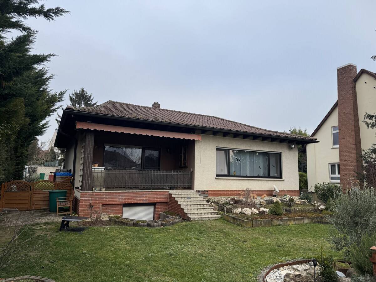 Gepflegter Bungalow auf großem Grundstück, 67595 Bechtheim