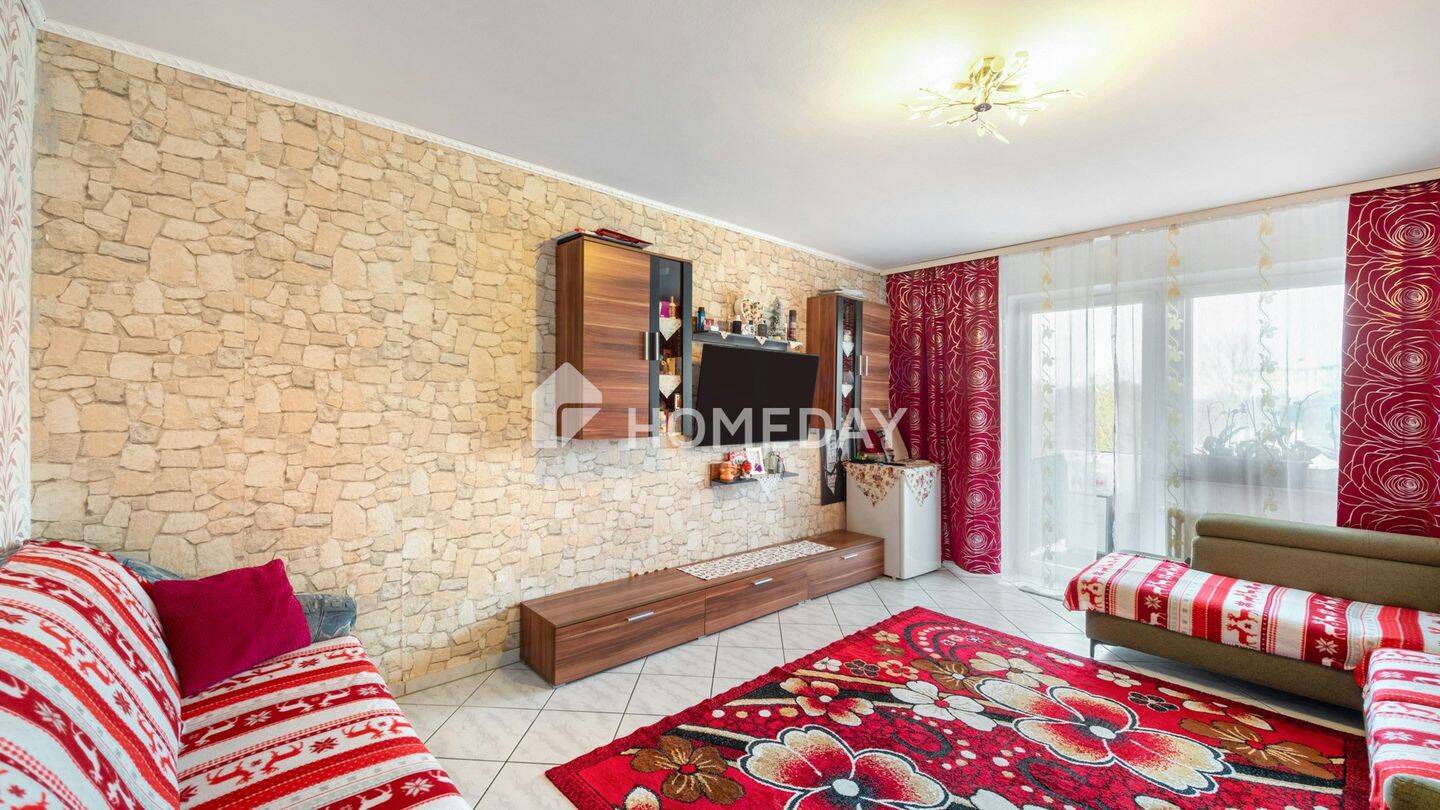 Kompakte 2-Zimmer-Wohnung in Köln mit Balkon und bewährter Vermietung, 50171 Kerpen