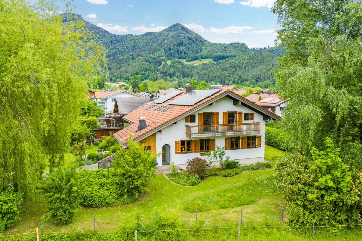 Malerische Idylle: Bezauberndes Ferien- / Familiendomizil mit Bergblick und Traumgarten, 83250 Marquartstein