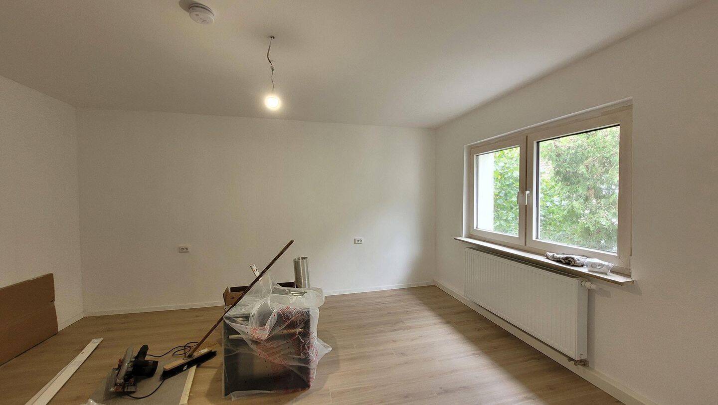 Neu sanierte 2 Zimmer Wohnung mit Einbauküche zentral in Ansbach, 91522 Ansbach