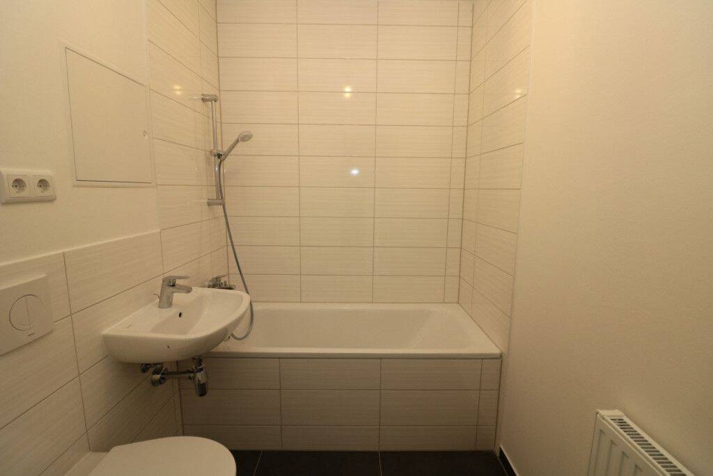 Hulapalu…greif einfach zu…tolle 2-RW mit Wanne & Balkon!!!, 9599 Freiberg