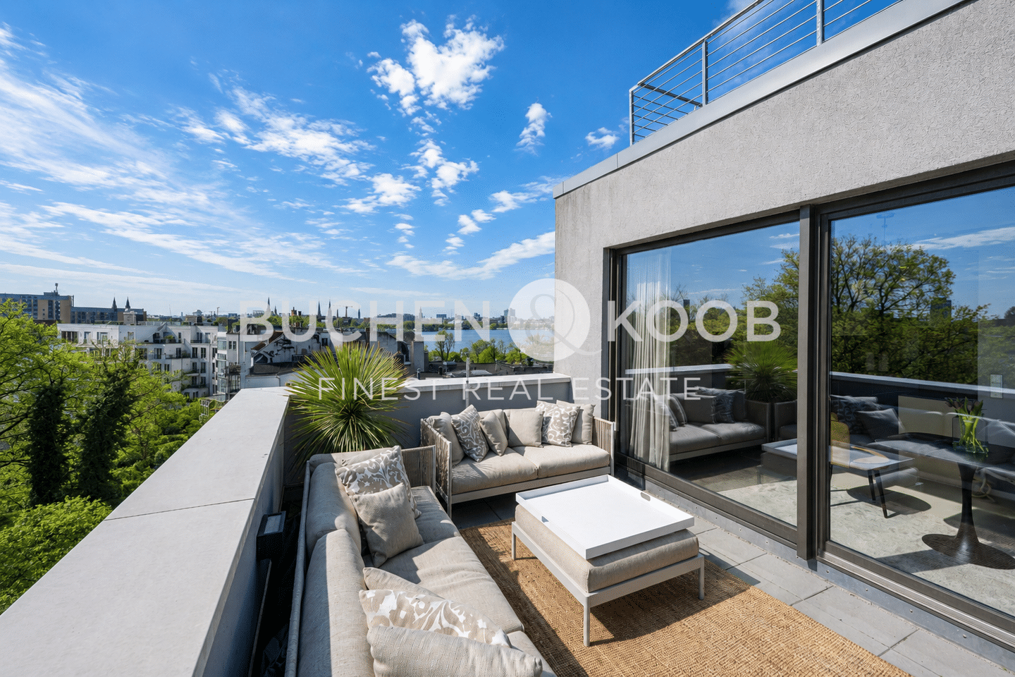Modernes Maisonette-Penthouse mit Dachterrasse und Alsterblick in HH-Uhlenhorst/Hohenfelde