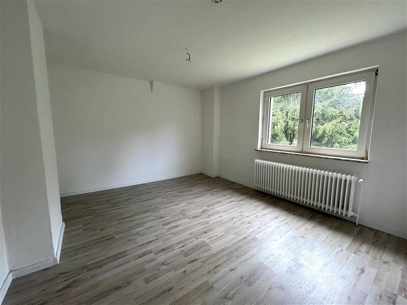 Renovierte 3-Zimmer-Wohnung mit Mietergarten – Jobcenter ab 2 Personen, 27570 Bremerhaven (Geestemünde)