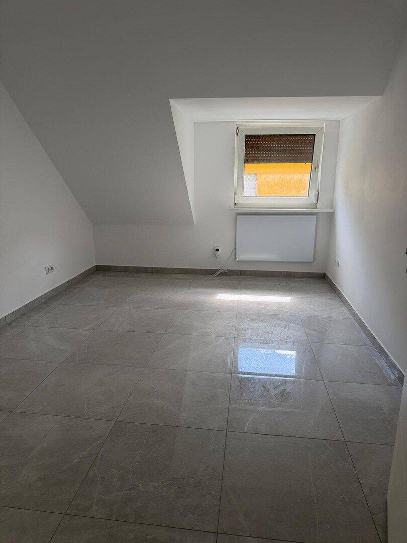 WG-Zimmer zu vermieten | frisch renoviert | Ludwigshafen, 67063 Ludwigshafen am Rhein (Friesenheim/Nord)