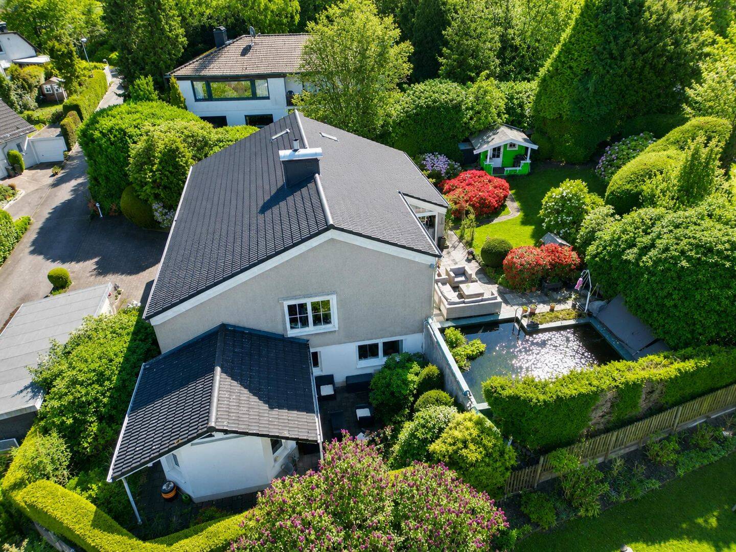 Familienparadies am Wildpark | Zweifamilienhaus mit Sauna & Schwimmteich, 58332 Schwelm