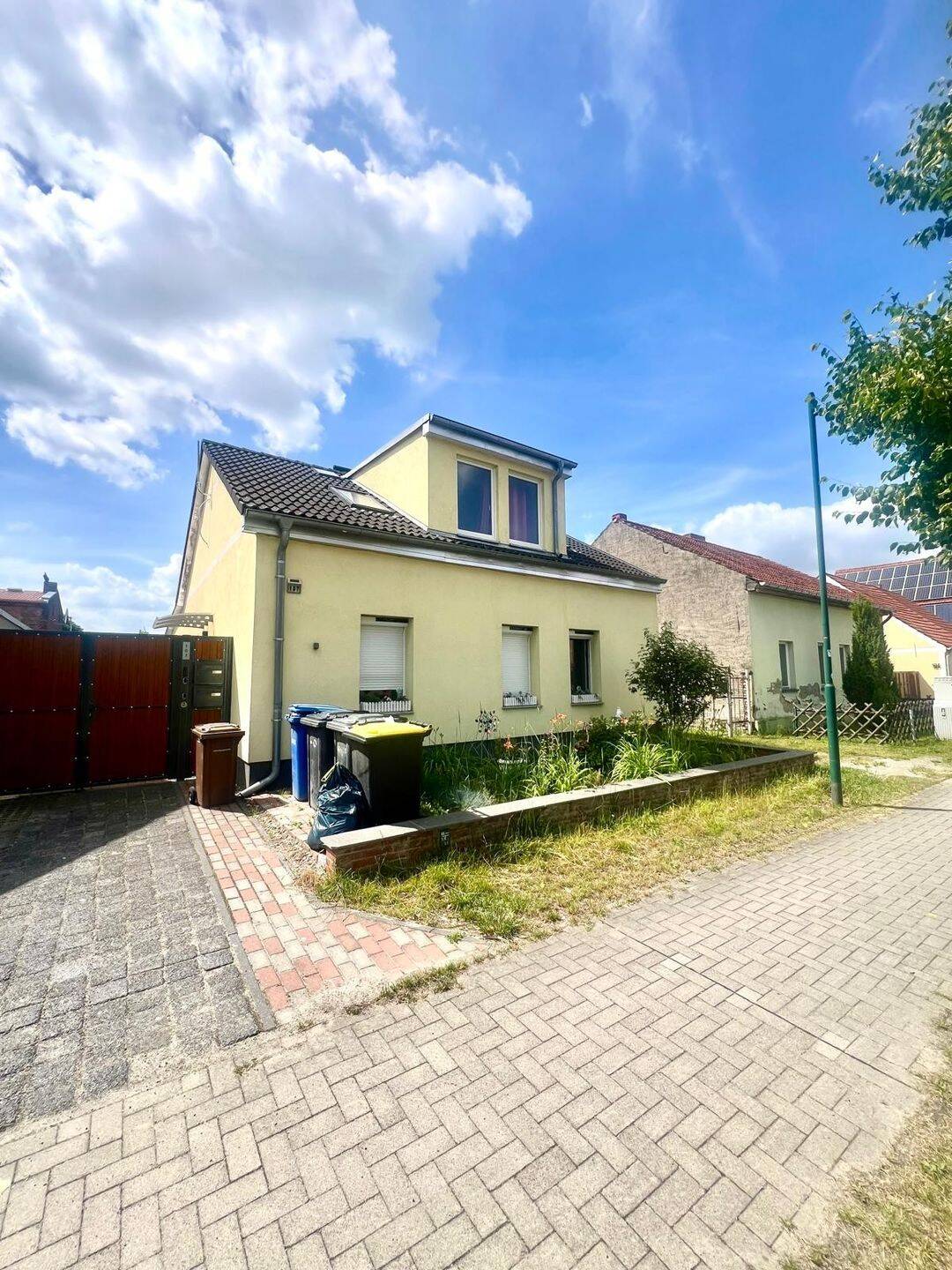 Charmantes Einfamilienhaus mit Nebengebäude – umfassend saniert und erweitert in familienfreundlicher Lage, 16348 Wandlitz