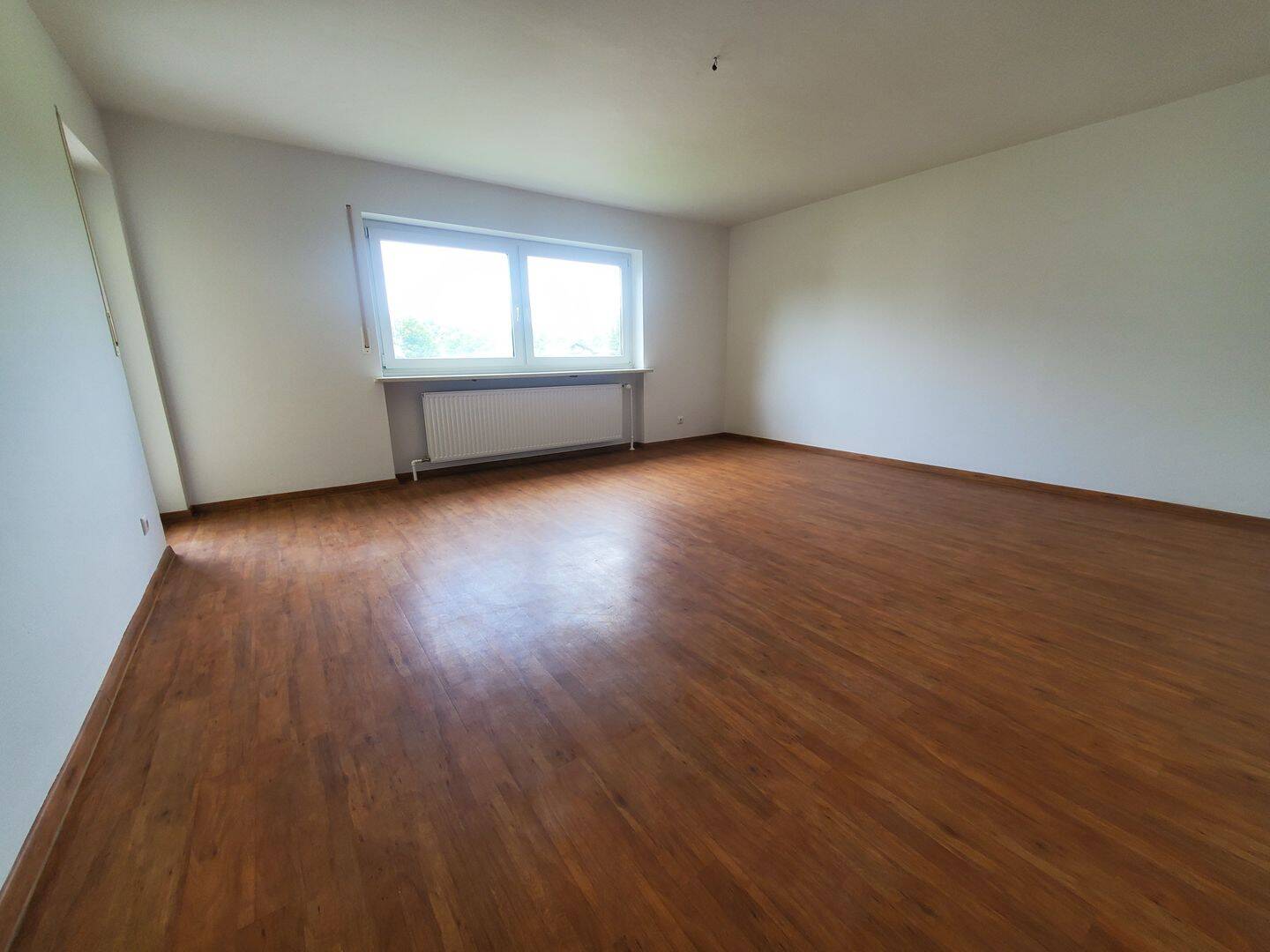 Zwei Zimmer in Prien: Helle Wohnung mit Balkon, 83209 Prien a. Chiemsee (Prien)