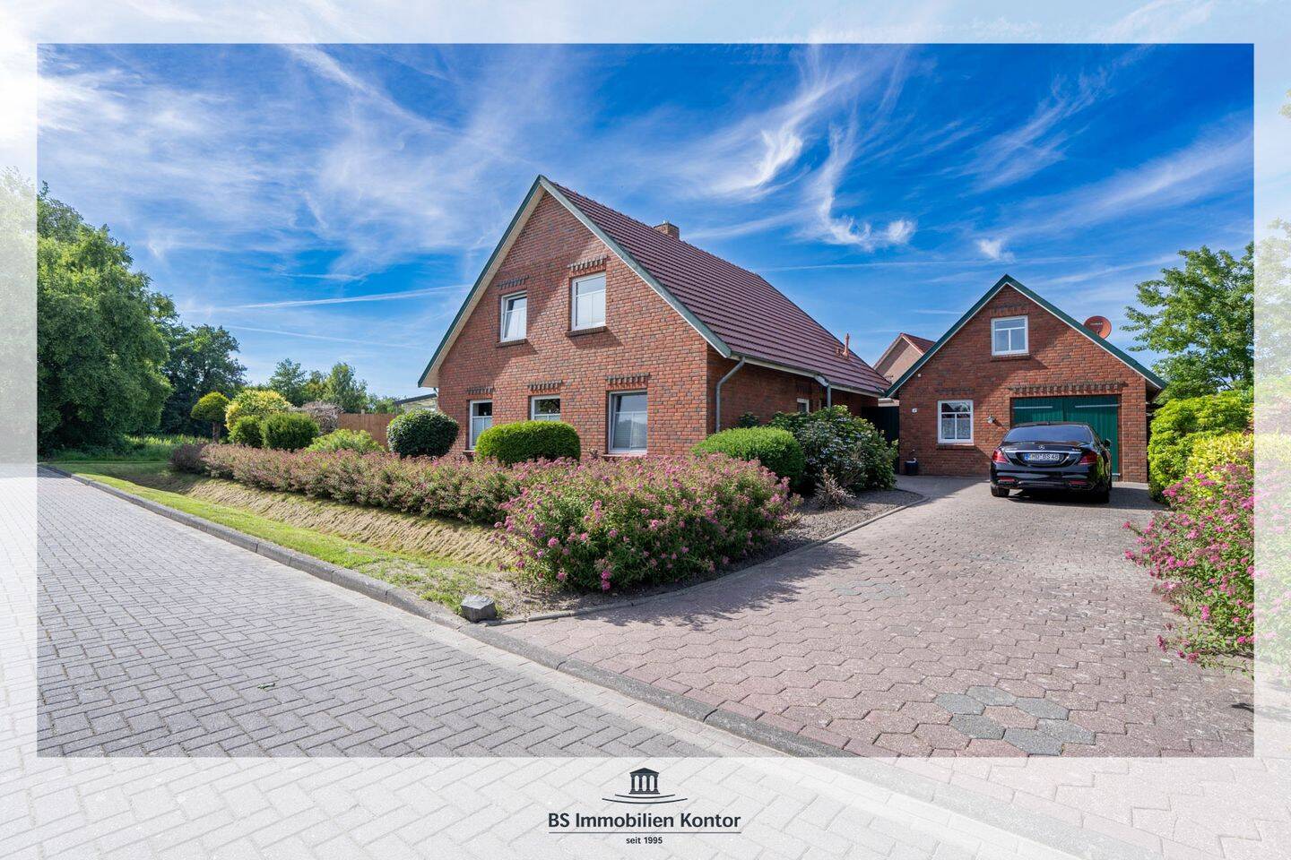 Großes Einfamilienhaus mit Garage, Terrasse und Gartenanlage in ruhiger Wohnlage!, 26529 Rechtsupweg