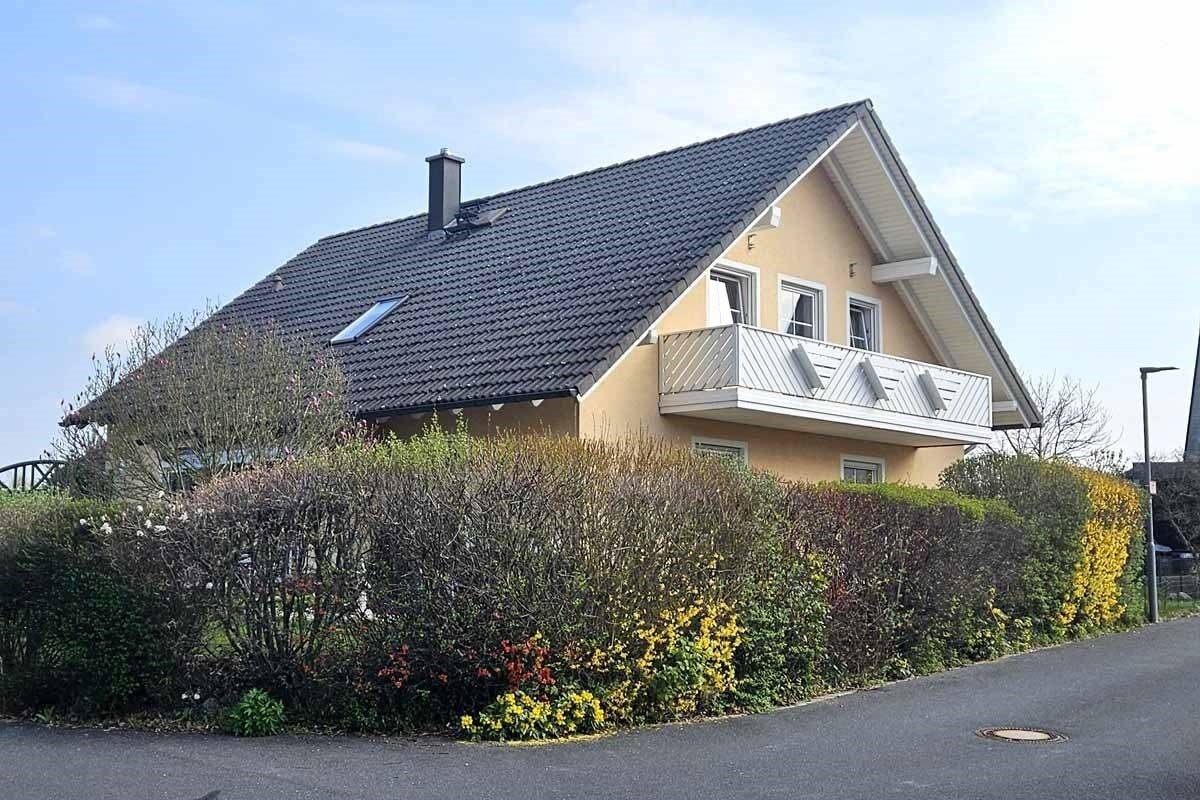 Großzügiges Einfamilienhaus in Altenplos/Heinersreuth, 95500 Heinersreuth