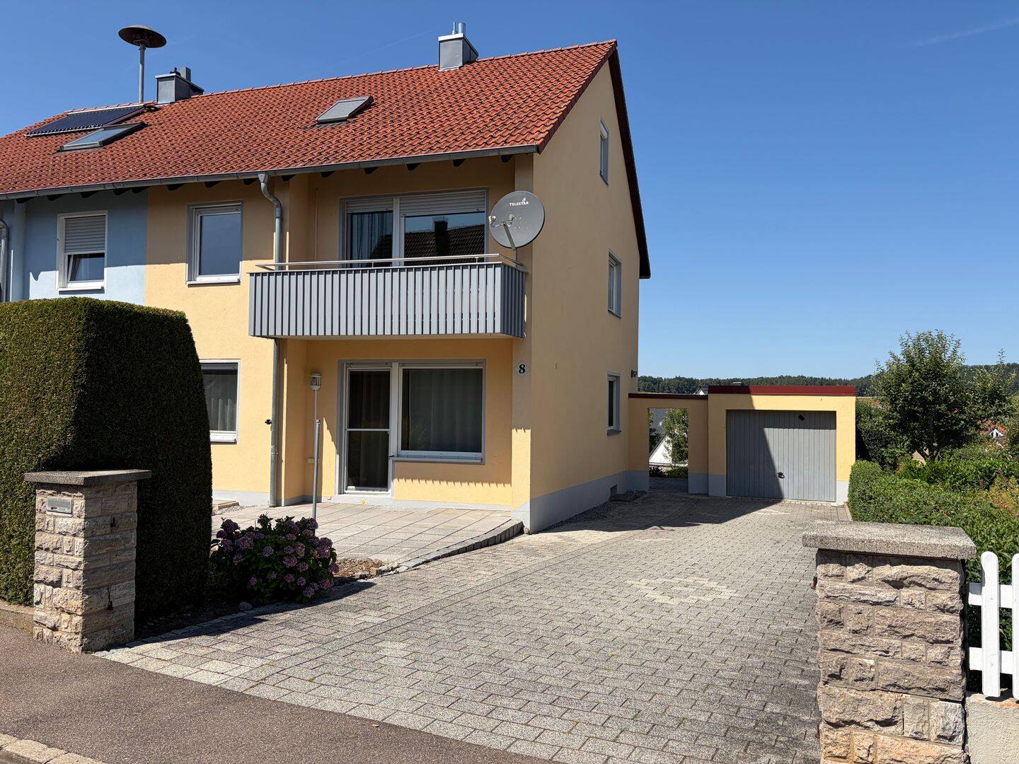 Sanierte Doppelhaushälfte mit Garten, Garage und moderner Ausstattung in Oberdachstetten zum Direktbezug, 91617 Oberdachstetten