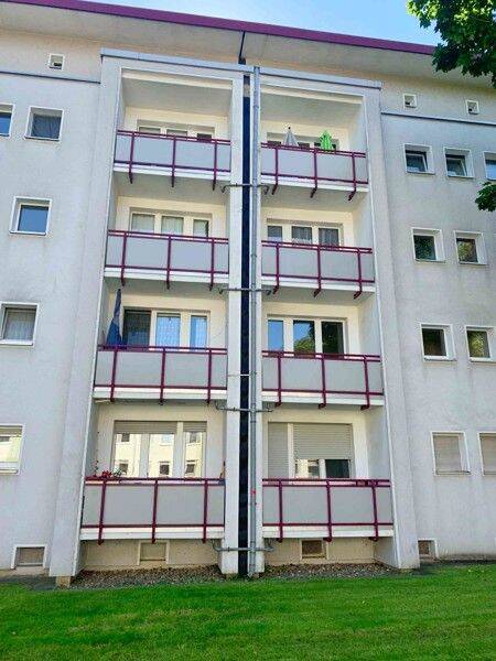 stadtnahe, bezugsfertige 2-Zimmer-Wohnung mit Loggia, 44793 Bochum (Hamme Hordel Innenstadt Weitmar Wiemelhausen)