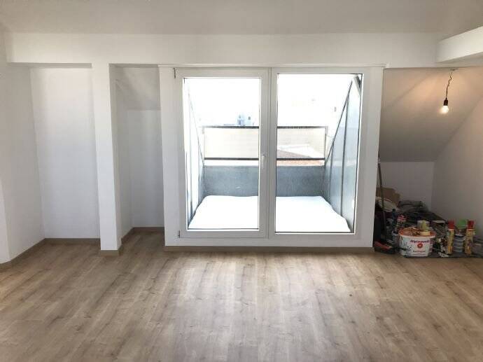 Loft Apartment mit Aussicht über Nürnberg, 90478 Nürnberg (Dutzendteich Gleißhammer Glockenhof Sankt Peter Zerzabelshof)