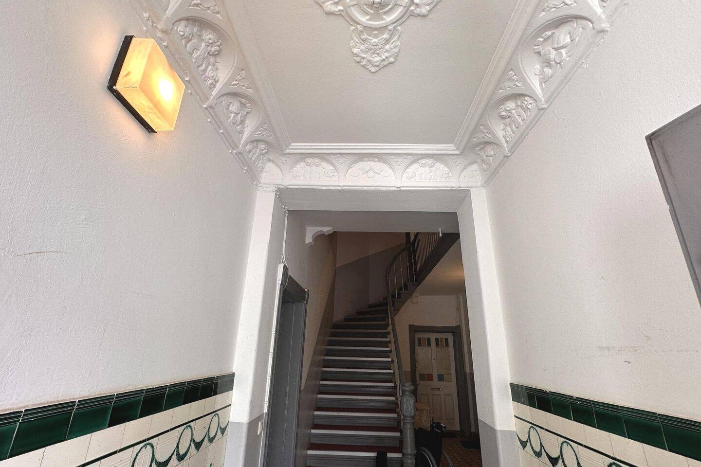 Stilvolle 3-Zimmer Altbauwohnung, 22111 Hamburg (Mitte Billstedt Hamm Horn)