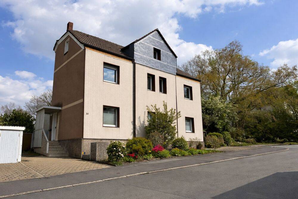 Freistehendes Zweifamilienhaus in Kirchhörde-Selbst einziehen oder vermieten, 44229 Dortmund
