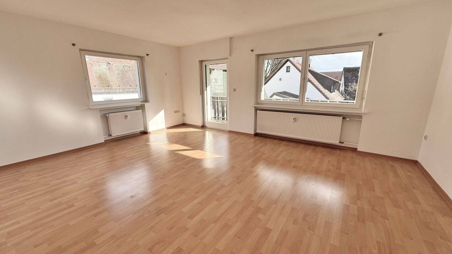 Fürth-Stadeln, 3 1/2-ZW 90 m², Laminat, im 1.OG mit großen Balkon, 90765 Fürth