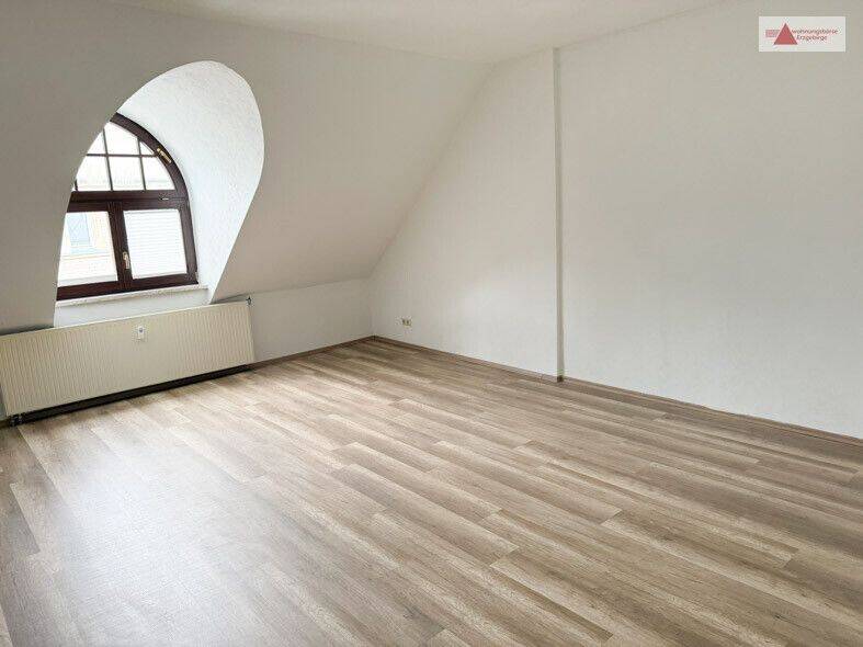 Wohnen mitten im Zentrum der Großen Kreisstadt Annaberg-Buchholz – 3- Raum – Fahrstuhl, 9456 Annaberg-Buchholz