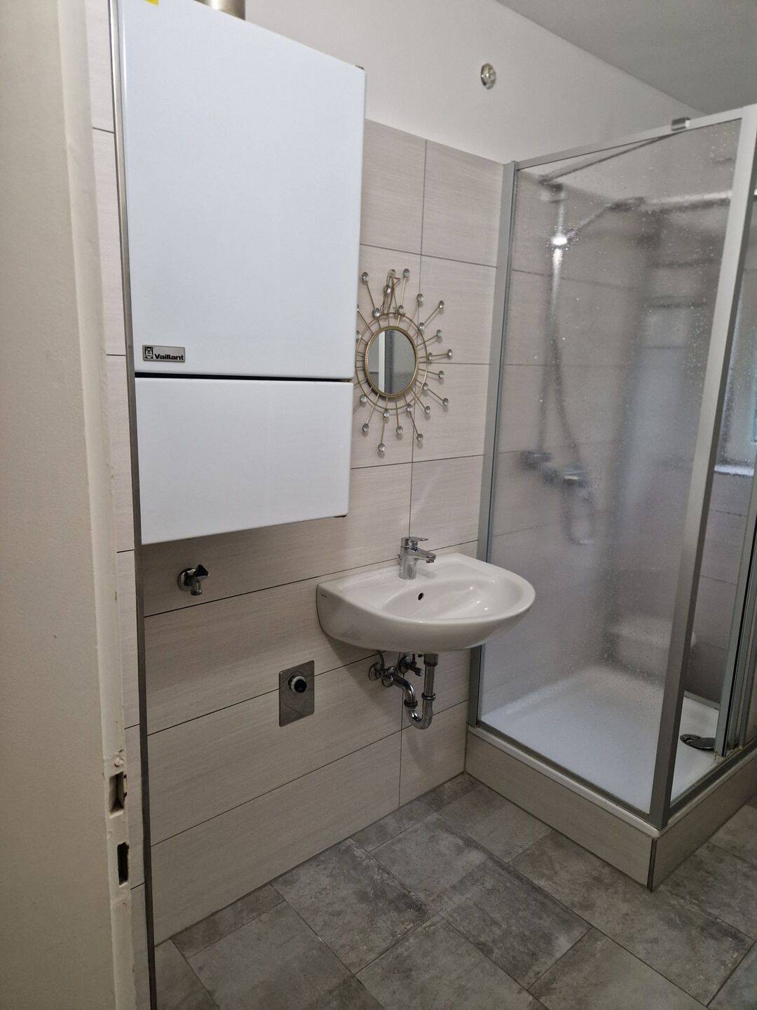 Sanierte zentrale 4 Zimmerwohnung, 42115 Wuppertal (Elberfeld)