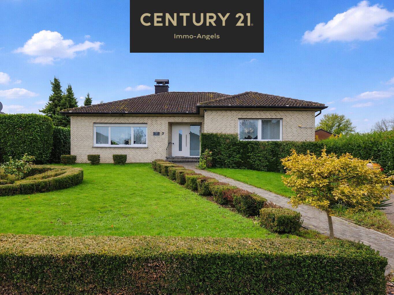 Möglichkeiten ohne Ende: Modernisierter Bungalow auf 1.418 m² mit Teilungs- und Aufstockungsoption, 52525 Heinsberg