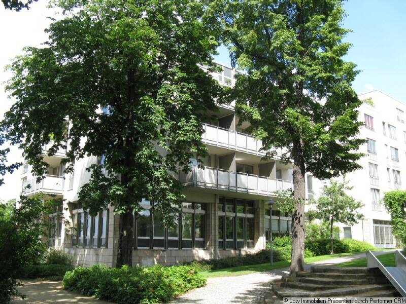 “Das ist ein Anfang” großzügige 1 Zimmerwohnung mit BLK und Blick über die Elbe!!!!!, 1099 Dresden