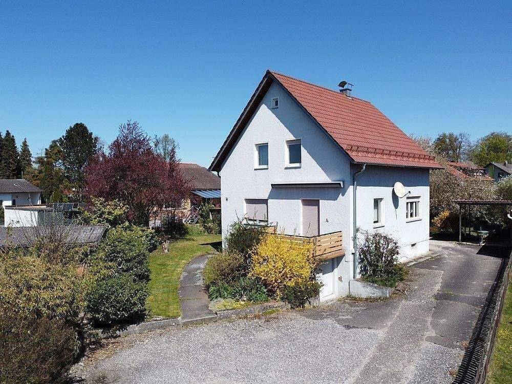 Älteres, gepflegtes Einfamilienhaus mit großem Garten in ruhiger Sackgassenlage in Teublitz, 93158 Teublitz