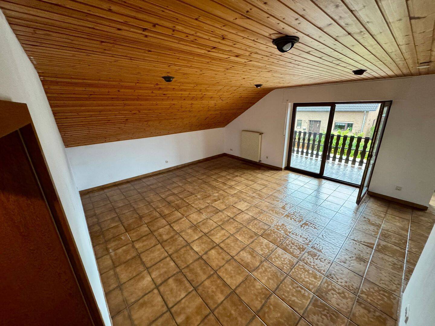 🏡 3,5-Zimmer-Wohnung mit Balkon in ruhiger Lage – Stetternich, 52428 Jülich