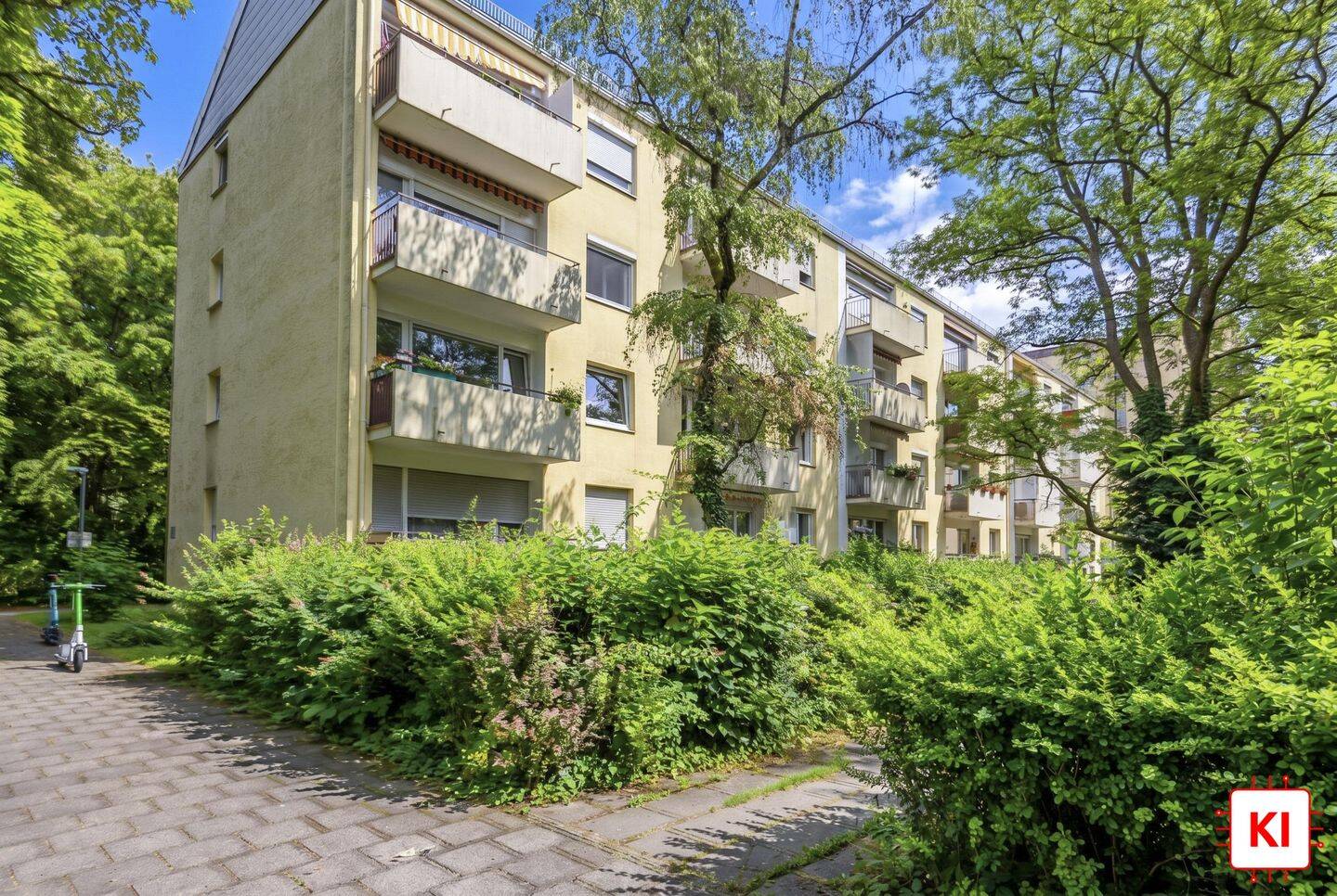 Sofort bezugsfrei! Renovierte 3-Zi-ETW im ruhigen Innenhof, mit Balkon, EBK und guter Infrastruktur, 81475 München (Thalk. Obersendl.-Forsten-Fürstenr.-Solln)