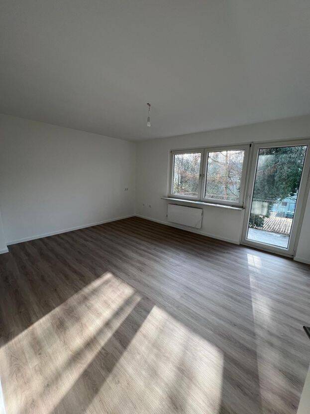 Erstbezug nach Sanierung – Stilvoll wohnen mit Balkon & Charme, 47119 Duisburg (Beeck Laar Ruhrort)