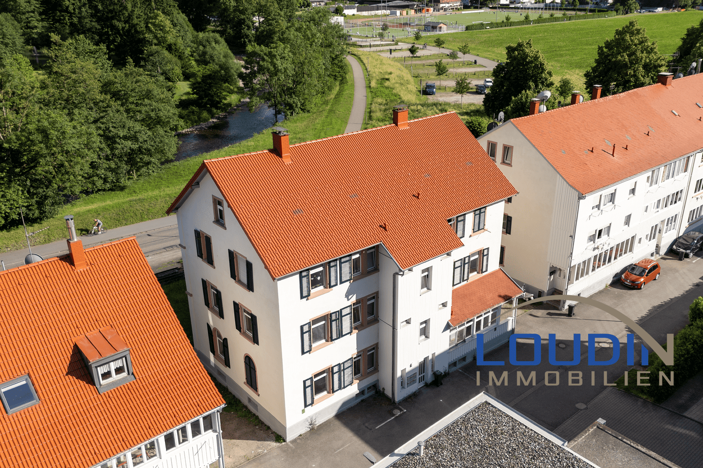 Leerstehendes MFH – 6x ETW + 2x Dachrohling & 8,3 % AfA., 79183 Waldkirch