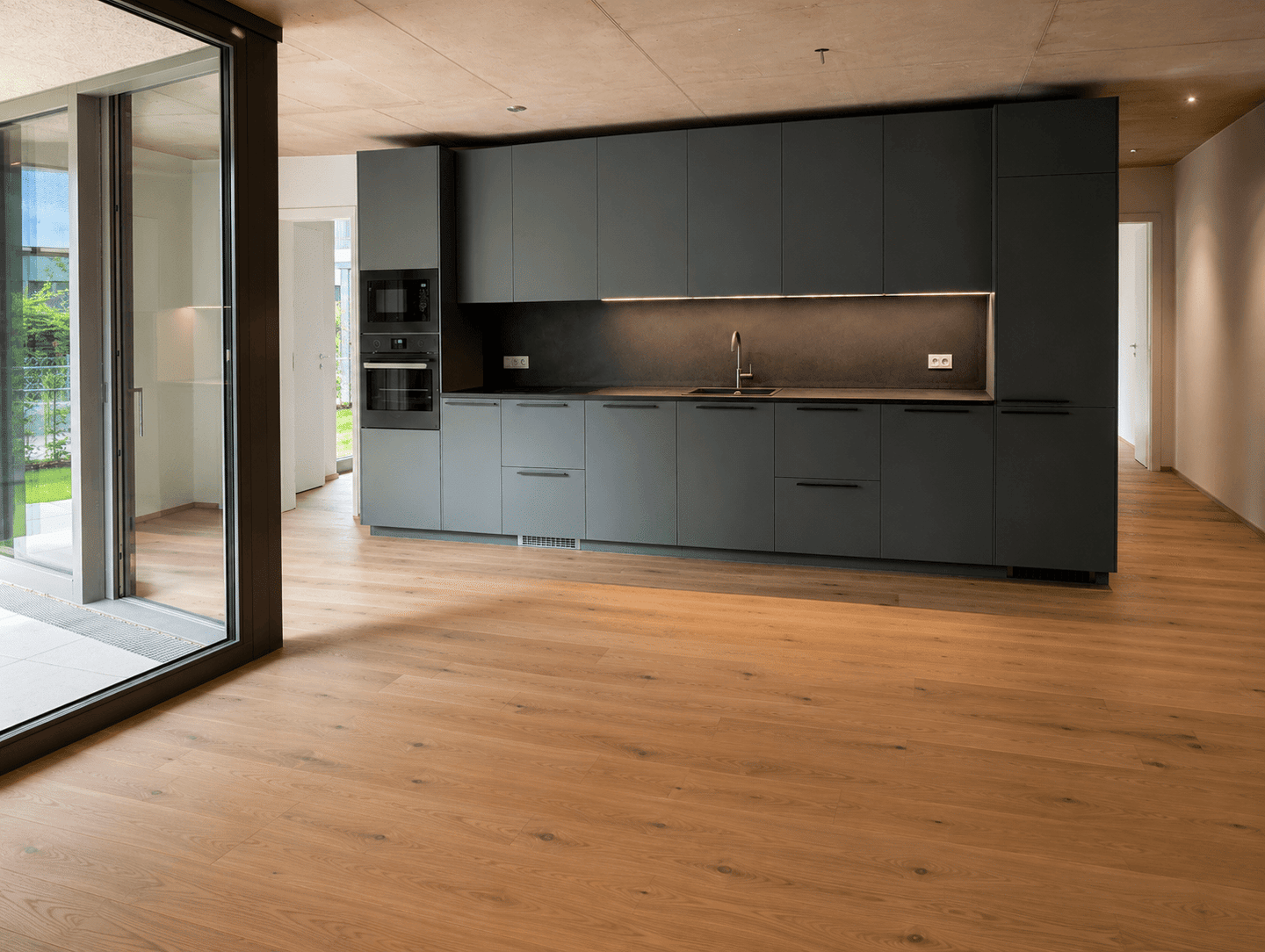 3-Zimmer-Gartenwohnung in Rosenheim mit ca. 100 m², Einbauküche und sonniger Süd-West-Ausrichtung, 83024 Rosenheim (Fürstätt Ost Süd West Westerndorf Sankt Peter)
