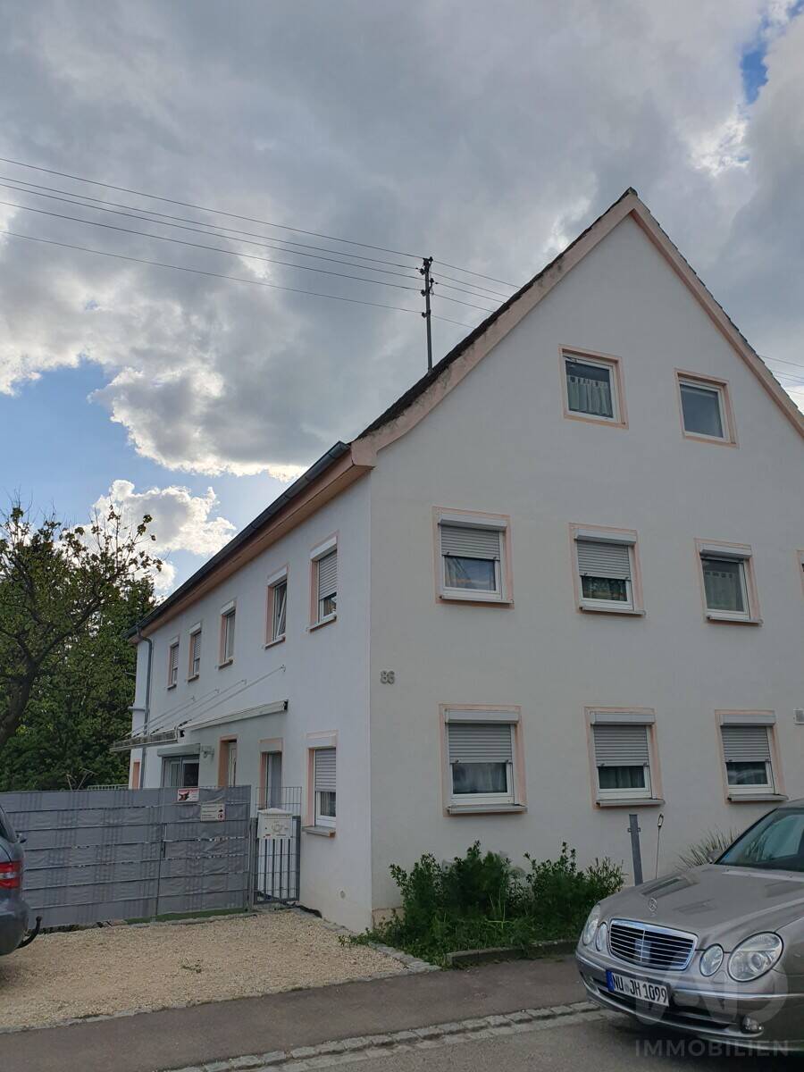 Familienidylle mit Charme – Liebevoll renoviertes Einfamilienhaus mit Carport & Stellplatz, 89264 Weißenhorn