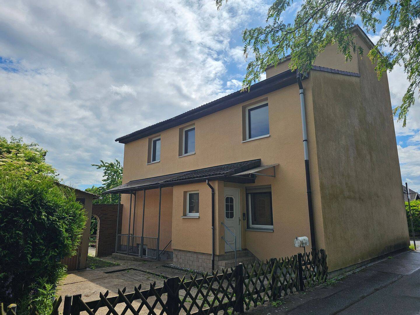 PLATZWUNDER IN TIMMERLAH / 570M² GRUNDSTÜCKSFLÄCHE – FRÜHERE EXTRAVAGANZ, 38120 Braunschweig (Braunschweig Timmerlah Weststadt)