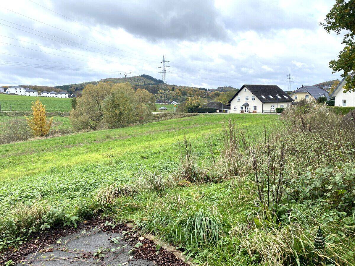 Attraktives Baugrundstück nach § 34 BauGB – ca. 1.259 m² in Sundern-Westenfeld, 59846 Sundern (Sauerland)