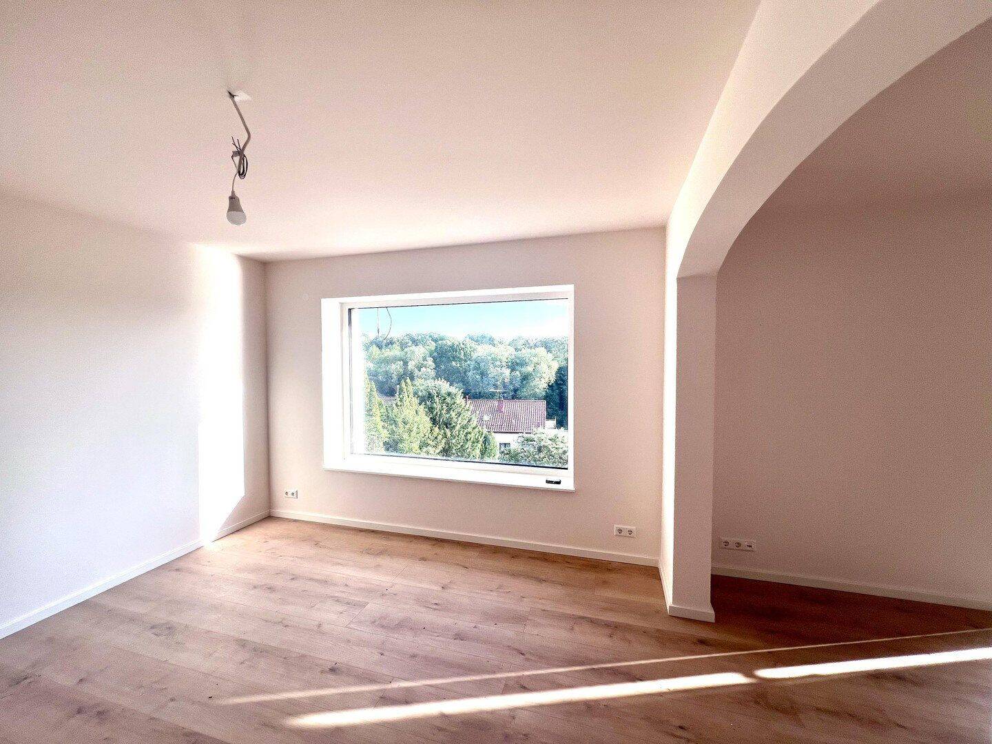 Erstbezug Möhringen: Stilvolle 3,5-Zi.-Etagenwohnung mit Kamin, Balkon & Garten