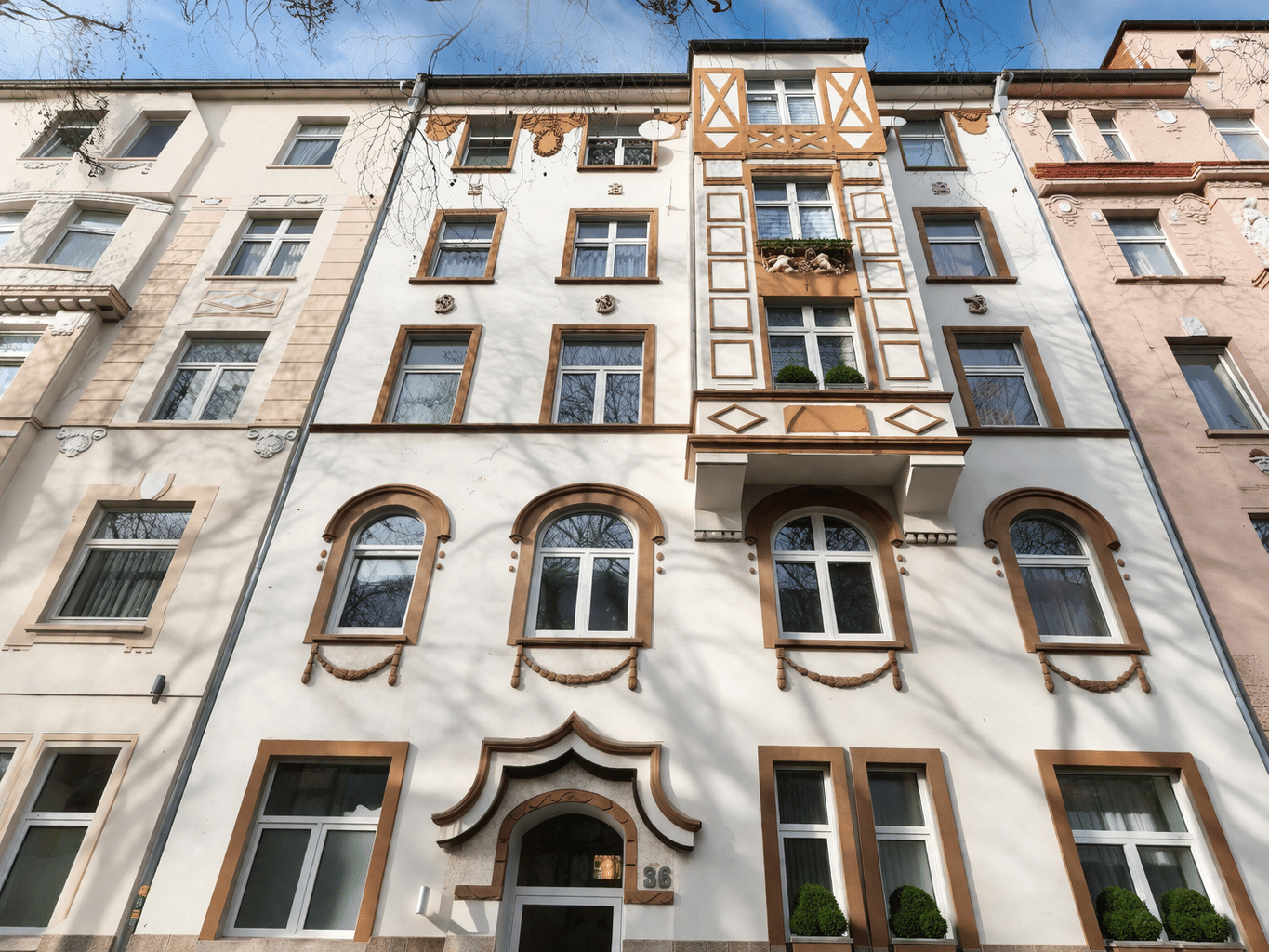 10 % Rendite Zwei Wohnungen im 3. OG in Dortmund Balkon , leer oder vermietet in Dortmund, 44145 Dortmund (Lindenhorst Mitte)