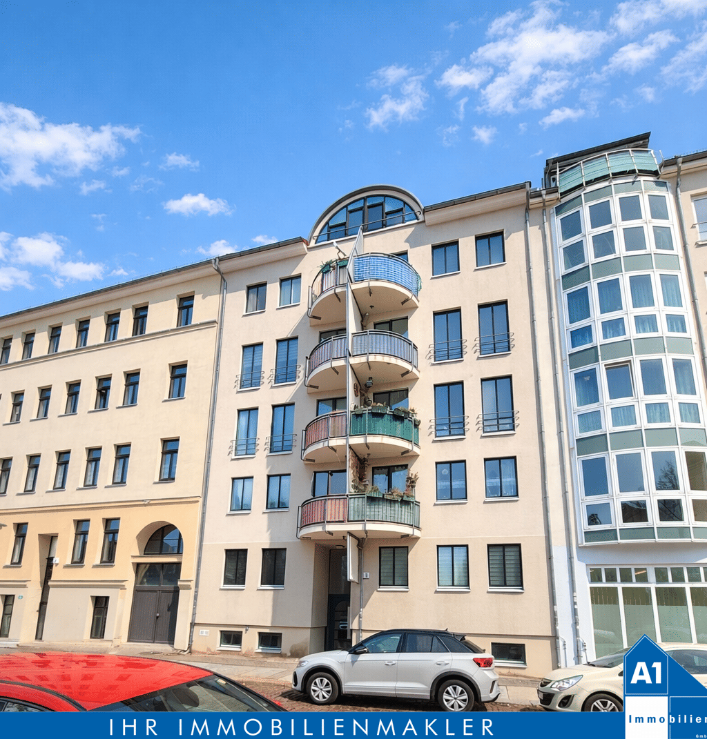 Charlottenviertel -Vermietete 4-Zimmer-Maisonette-Wohnung mit Balkon und Gäste-WC in Halle (Saale), 6108 Halle (Saale) (Altstadt Giebichenstein Innenstadt Paulusviertel Saaleaue)