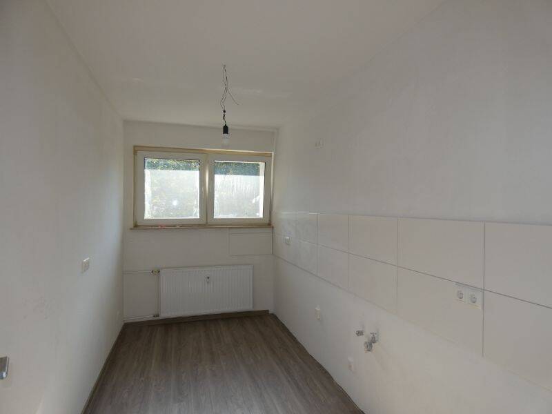 +++ 3 Raumwohnung mit Balkon in Wanheimerort – zentral gelegen +++, 47055 Duisburg (Neudorf-Süd Wanheim-Angerhausen Wanheimerort)