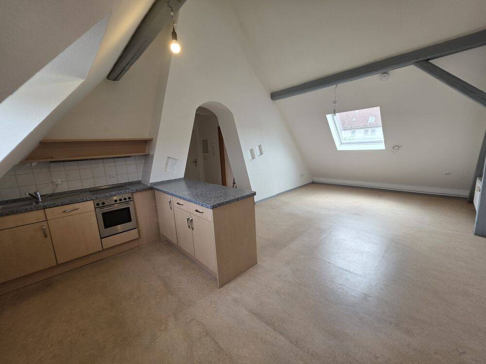 Kleine gepflegte 1 Zimmer Wohnung mit integrierter Küche, 34132 Kassel (Bad Wilhelmshöhe Brasselsberg Niederzwehren Nordshausen Oberzwehren)