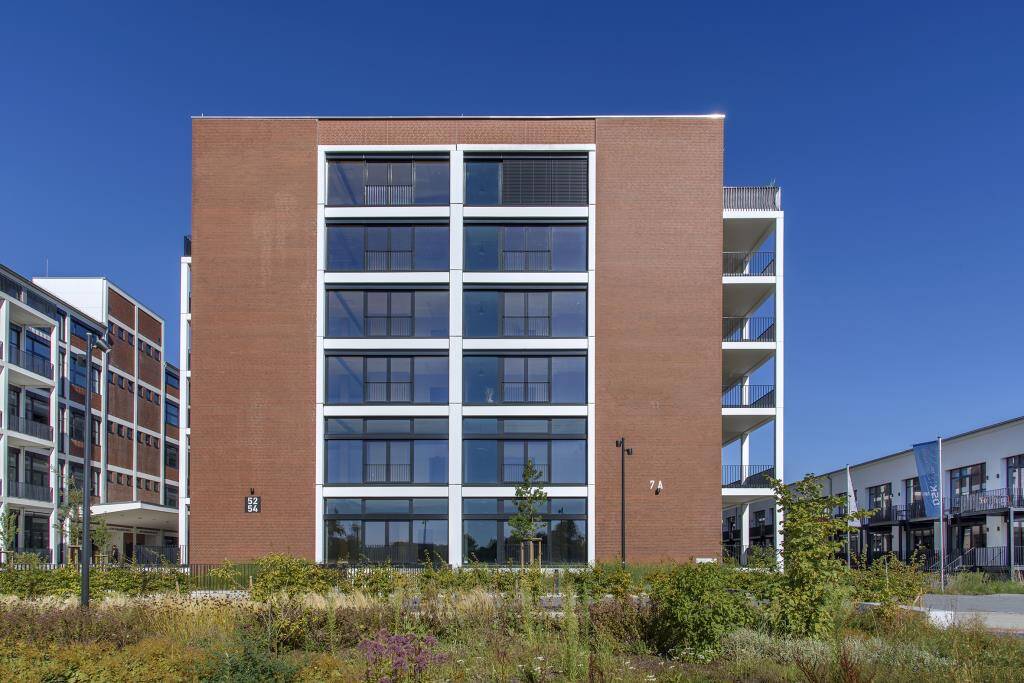 Wohnen im Loft: 3-Raumwohnung mit EBK, Dusch- und Wannenbad und große Balkon, 28197 Bremen