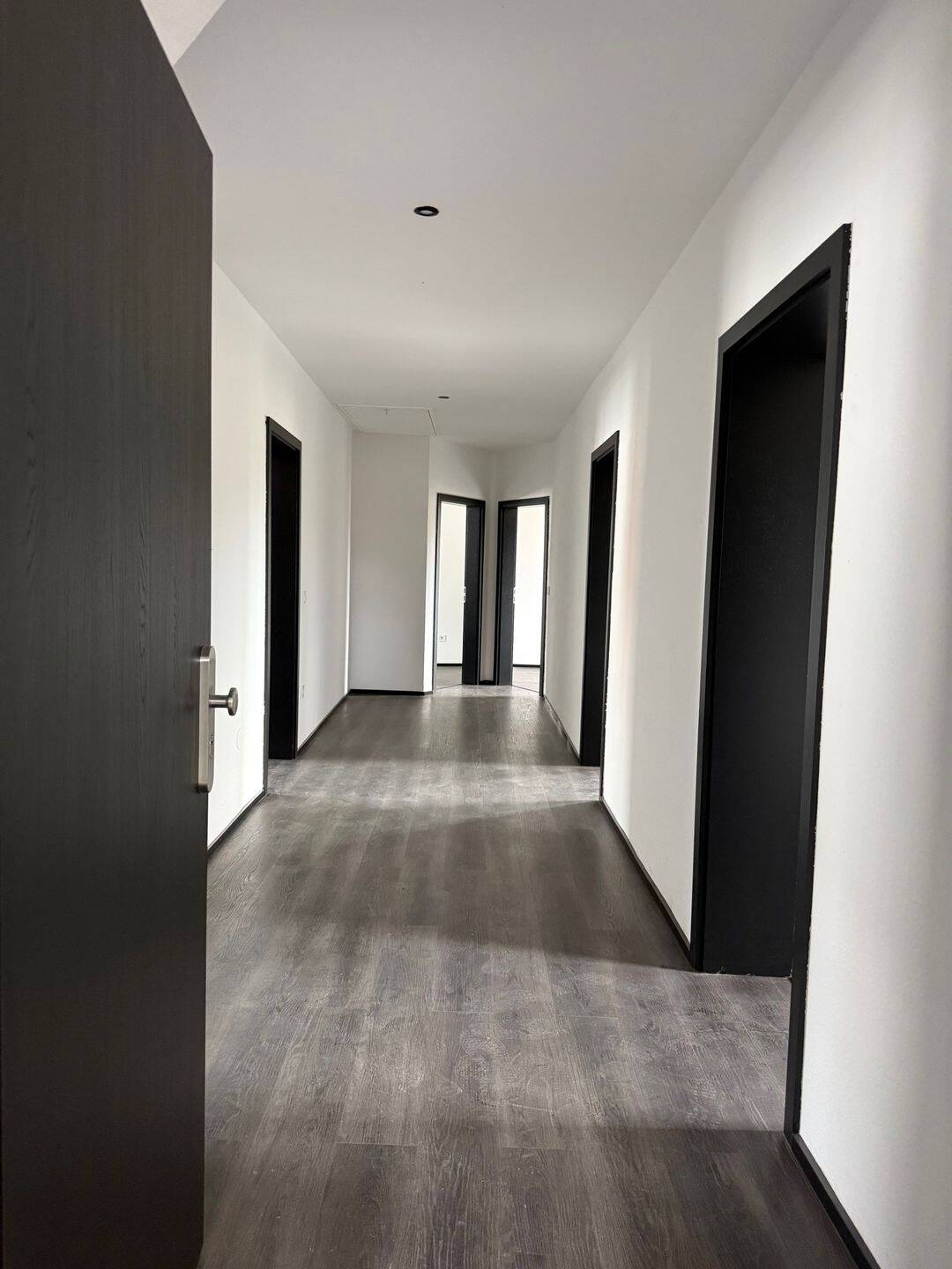 Frisch renovierte 4-Zimmer wohnung mit ca. 125 m² Wohnfläche und zusätzlicher Dachspitze, 59457 Werl