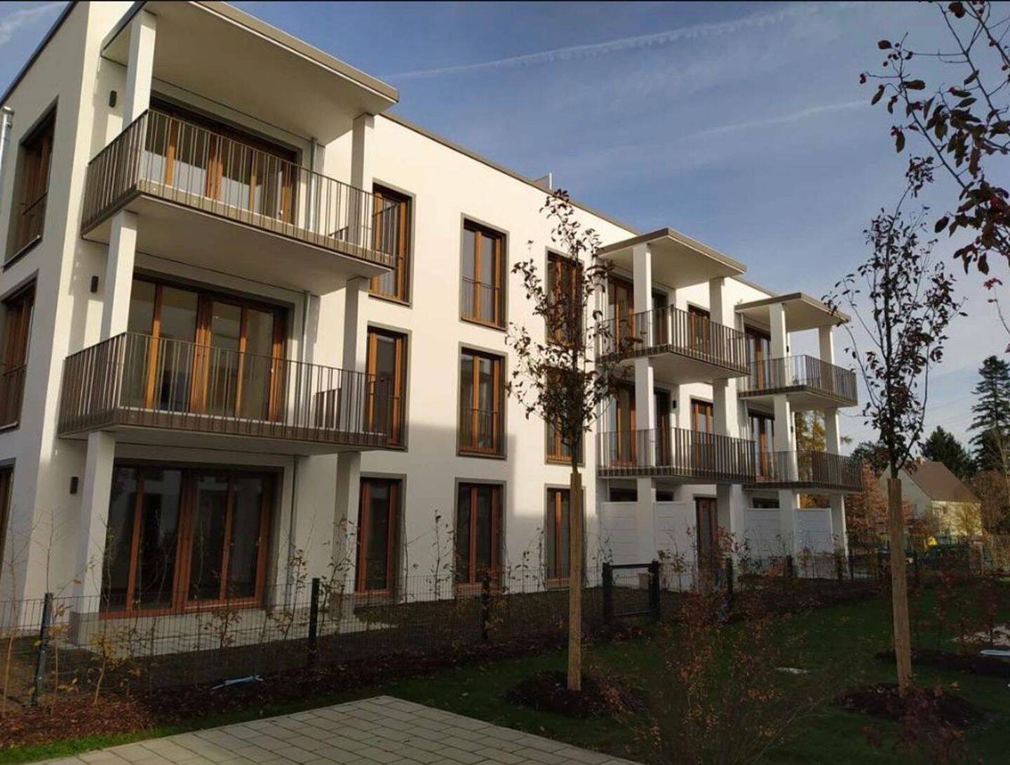 Super Dachterrassenwohnung, ruhig, hell, am Park, S-Bahn 200 m., 81245 München (Aubing-Lochhausen-Langwied Pasing-Obermenzing)