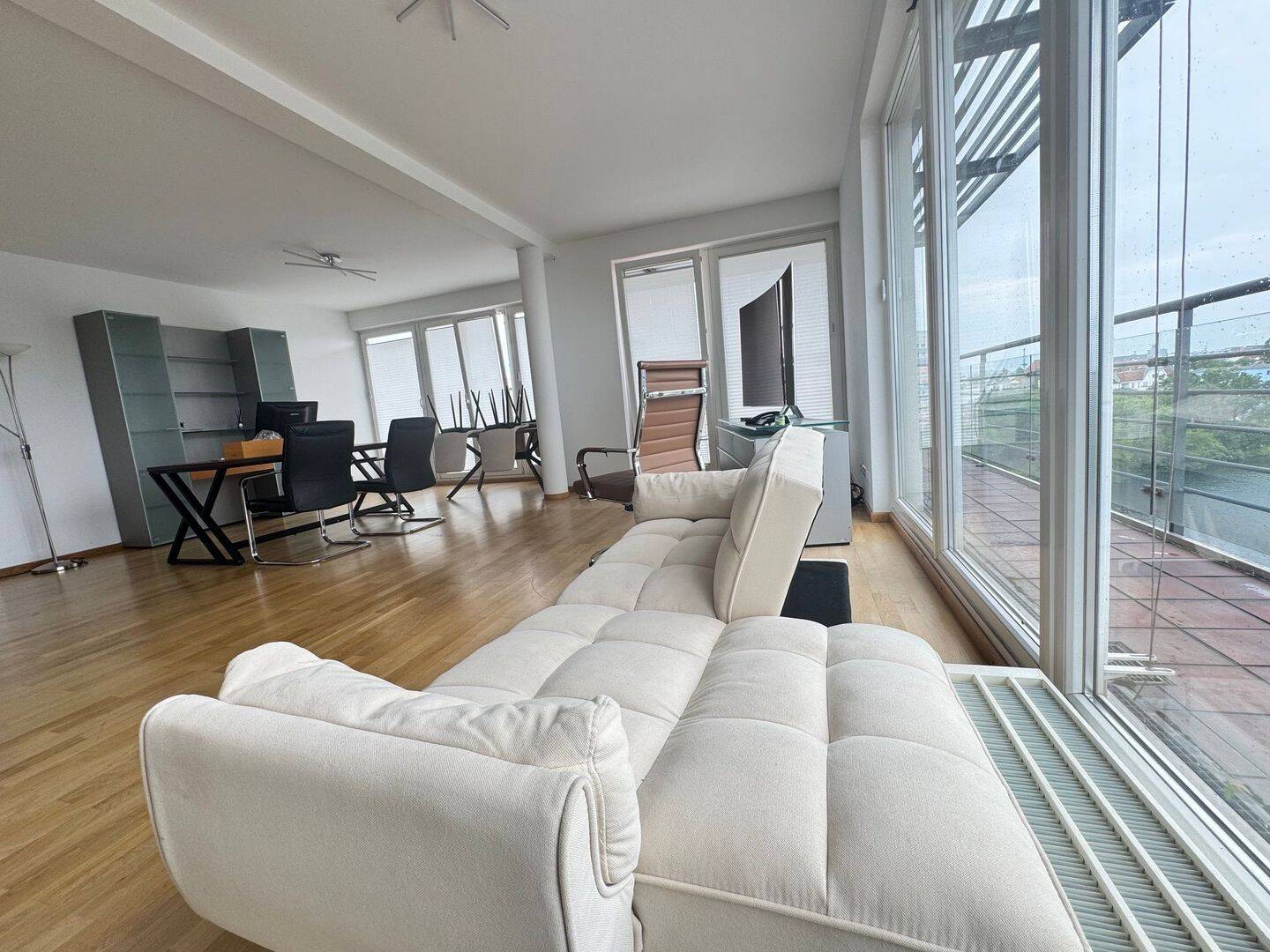 Mietwohnung, 3 Zimmer, 126 m², in Berlin, 10587 Berlin (Charlottenburg-Wilmersdorf Charlottenburg)