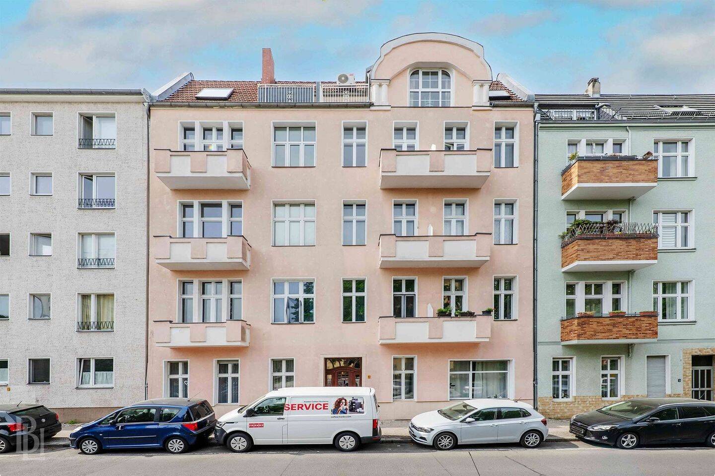 Einladend schöne Zweizimmerwohnung, frisch renoviert, mit Aufzug und Balkon in ruhiger Lage, 13581 Berlin (Spandau)