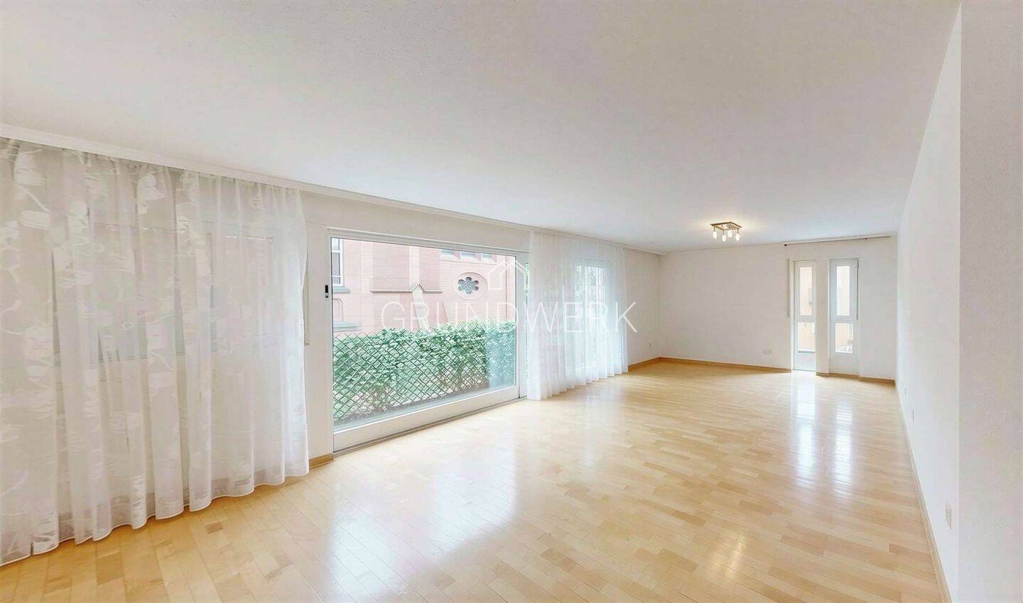 3-Zimmer-Wohnung in ruhiger Lage mit tollem Ausblick, Balkon und Garagenstellplatz, 79410 Badenweiler