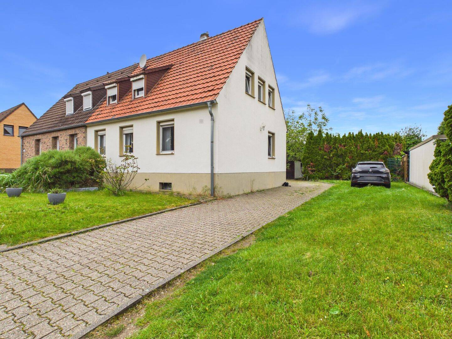 Vermietete Doppelhaushälfte in guter Wohnlage von Düren-Lendersdorf., 52355 Düren