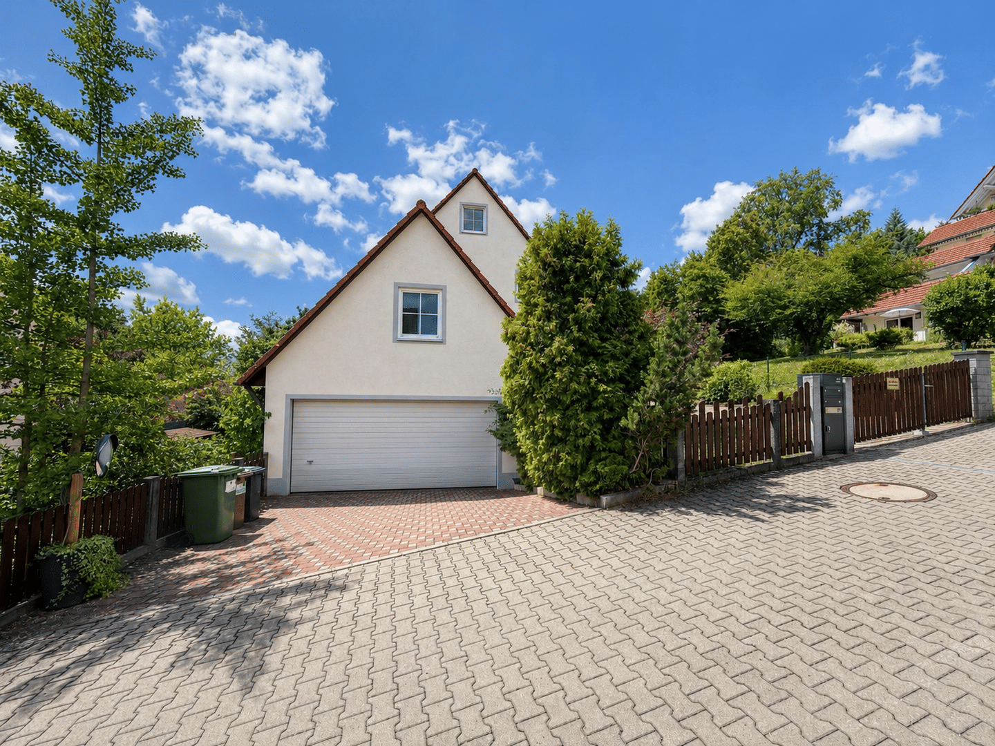 Großzügiges Einfamilienhaus am Strengenberg mit Moritzberg-Blick | Doppelgarage | Wallbox | Gepflegter Zustand, 90607 Rückersdorf