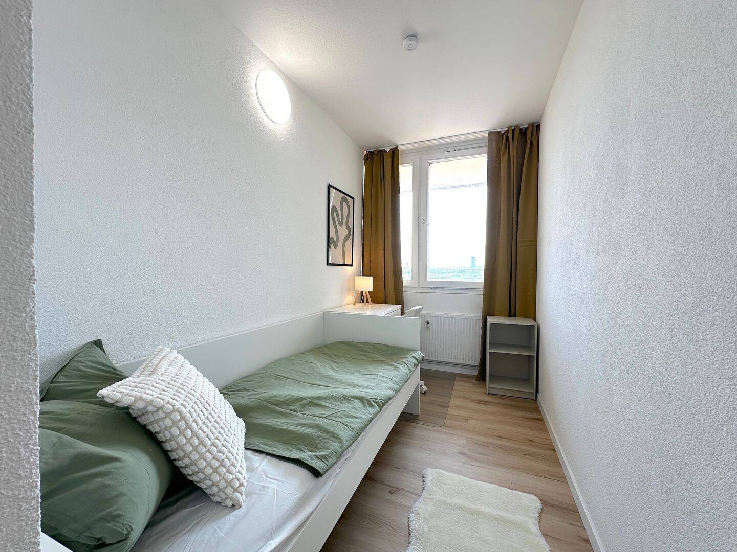 ?? Möbliertes Zimmer frei in moderner 5er-WG – Mainstraße 121, Offenbach am Main! – ab dem 01.08