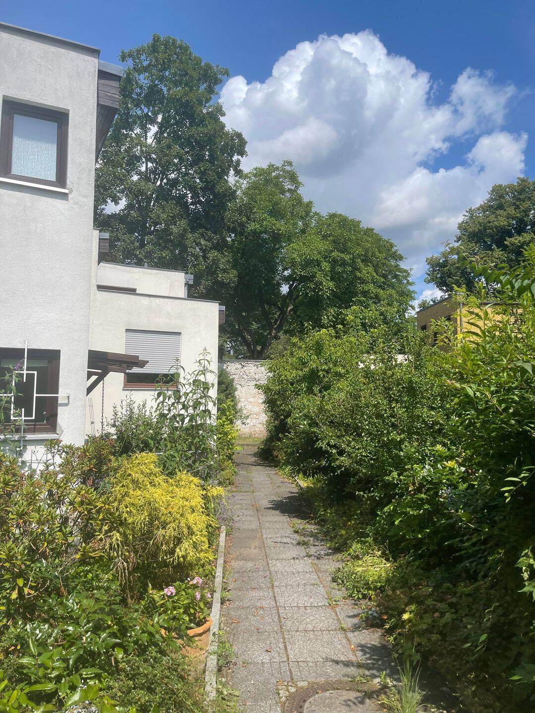 Architekten-Reihenendhaus mit Garten, Terrasse und Stellplatz in Berlin-Steglitz, 12207 Berlin (Steglitz-Zehlendorf Lichterfelde)